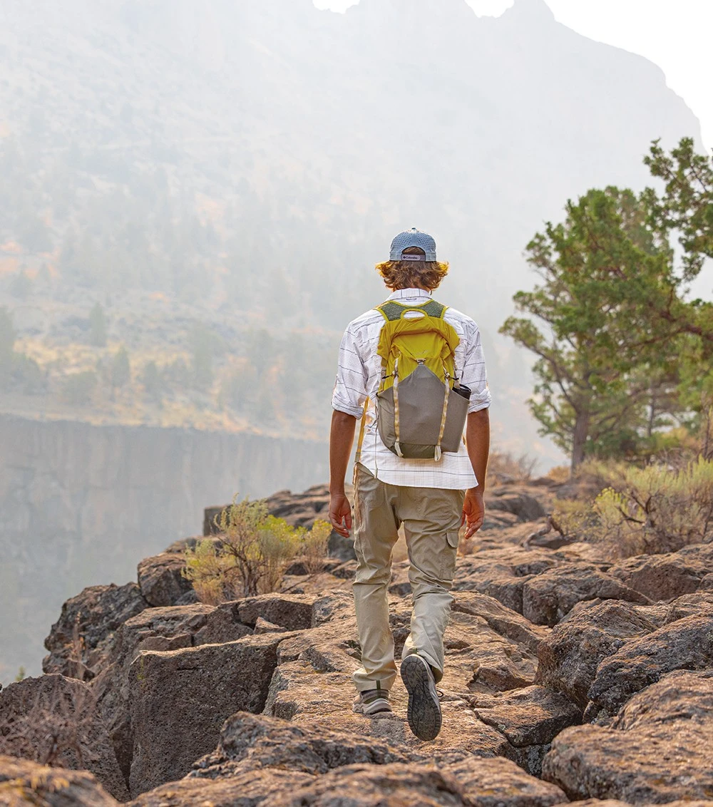 Columbia Tandem Trail 22L Backpack - Unisex Golden Nugget / Stone Green 5 Columbia Tandem Trail 22L Backpack - Unisex Golden Nugget / Stone Green - Image 5